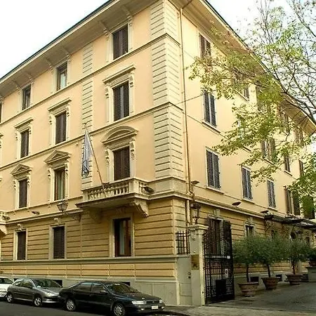 Albani Hotell