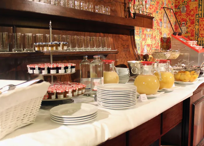 Отель Albani Флоренция