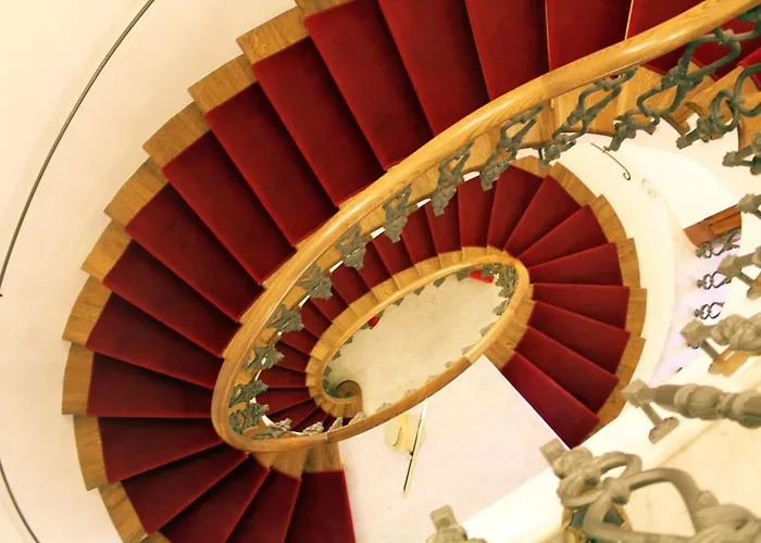 Отель Albani 4*